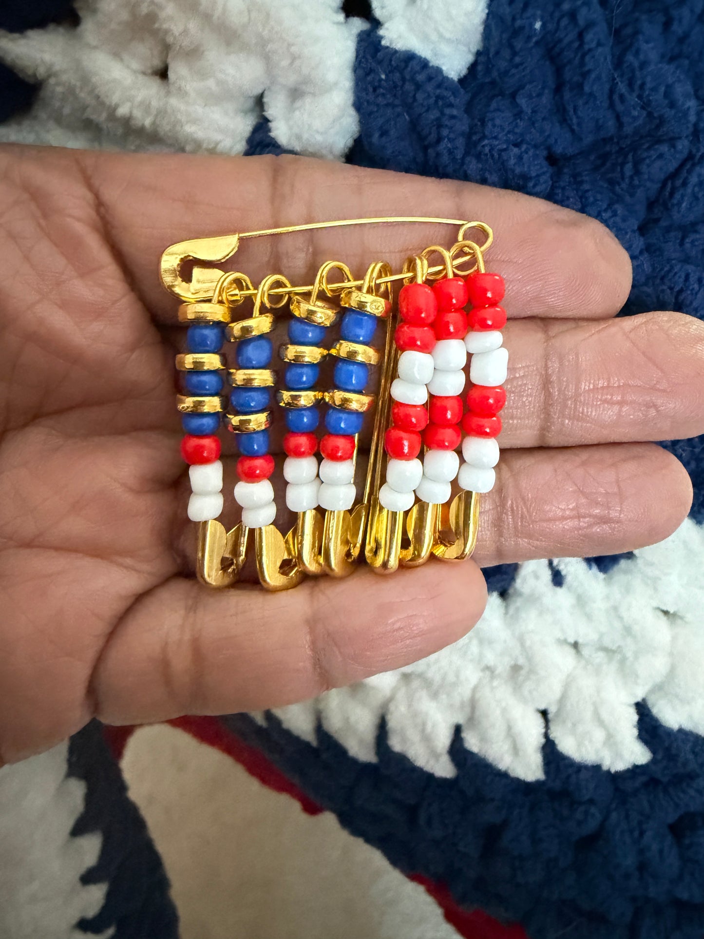 American 250th Birthday Patriotic Flag Pin – Handcrafted Beaded Safety Pin Brooch